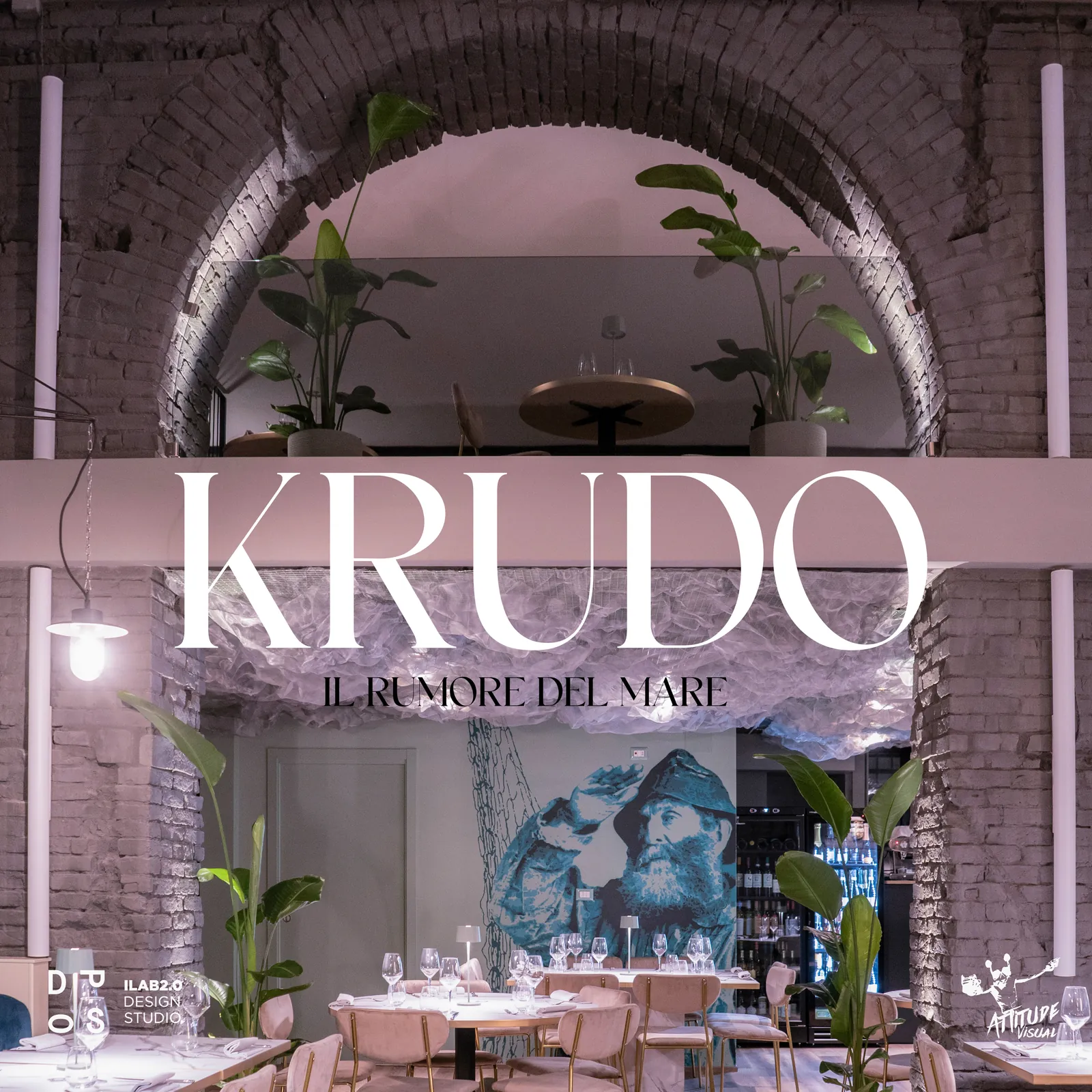 Krudo, ristorante di pesce a Foggia: il logo «Il rumore del mare» sotto l'arco in mattoni